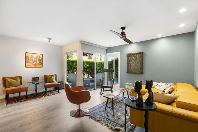 1552 S Camino Real 127, Palm Springs, CA 92264