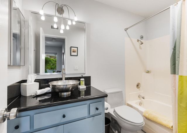 1552 S Camino Real 127, Palm Springs, CA 92264