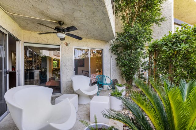 1552 S Camino Real 127, Palm Springs, CA 92264