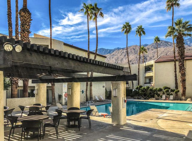 1552 S Camino Real 127, Palm Springs, CA 92264