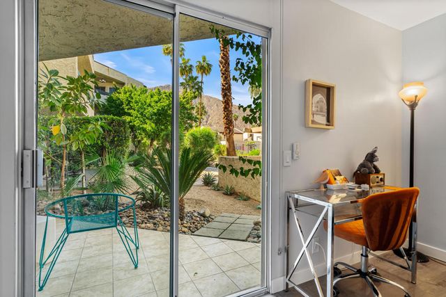 1552 S Camino Real 127, Palm Springs, CA 92264