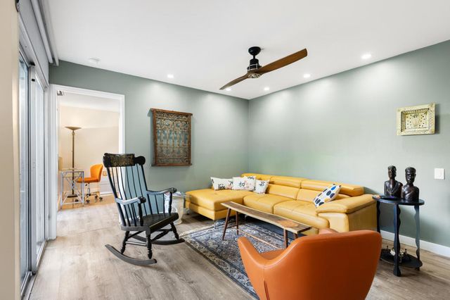 1552 S Camino Real 127, Palm Springs, CA 92264