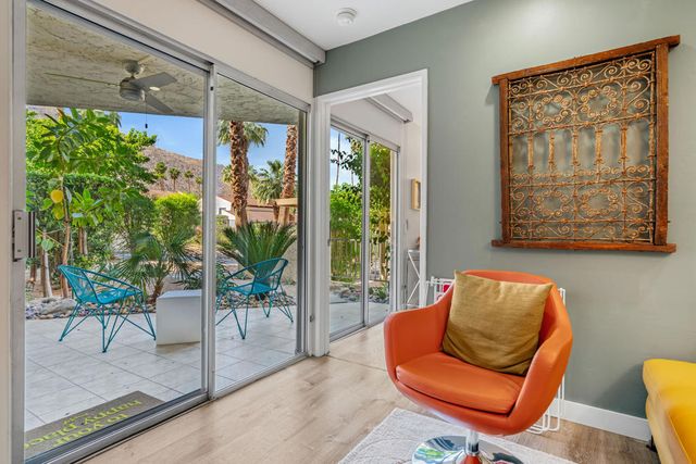 1552 S Camino Real 127, Palm Springs, CA 92264