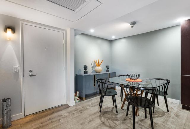 1552 S Camino Real 127, Palm Springs, CA 92264