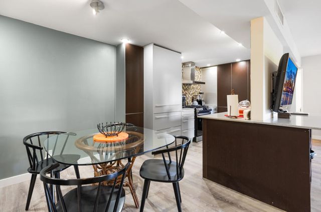 1552 S Camino Real 127, Palm Springs, CA 92264