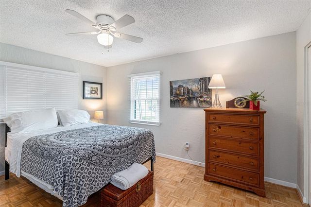 12465 2ND STREET E 105B, Treasure Island, FL 33706