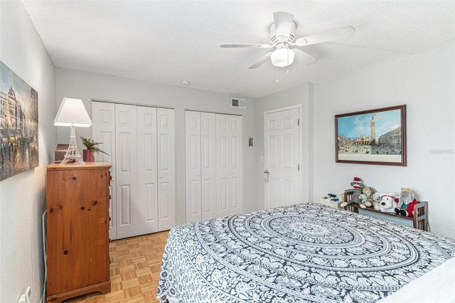 12465 2ND STREET E 105B, Treasure Island, FL 33706