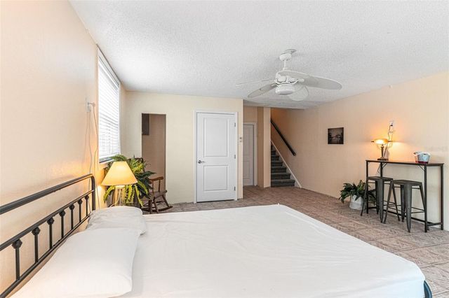 12465 2ND STREET E 105B, Treasure Island, FL 33706