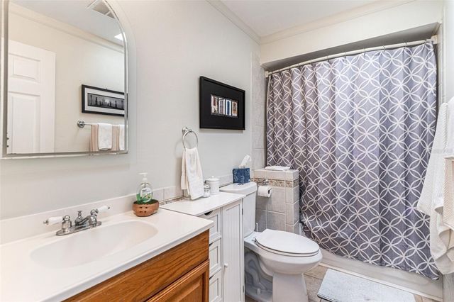 12465 2ND STREET E 105B, Treasure Island, FL 33706