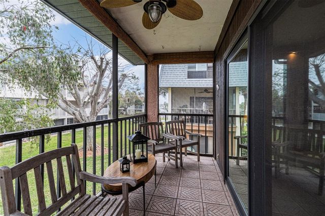 12465 2ND STREET E 105B, Treasure Island, FL 33706