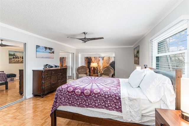 12465 2ND STREET E 105B, Treasure Island, FL 33706