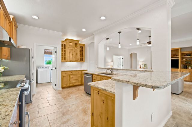 140 Buckingham Court, Weatherford, TX 76088