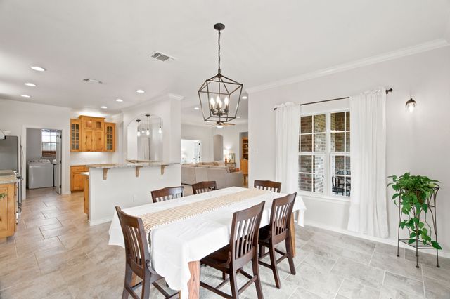 140 Buckingham Court, Weatherford, TX 76088
