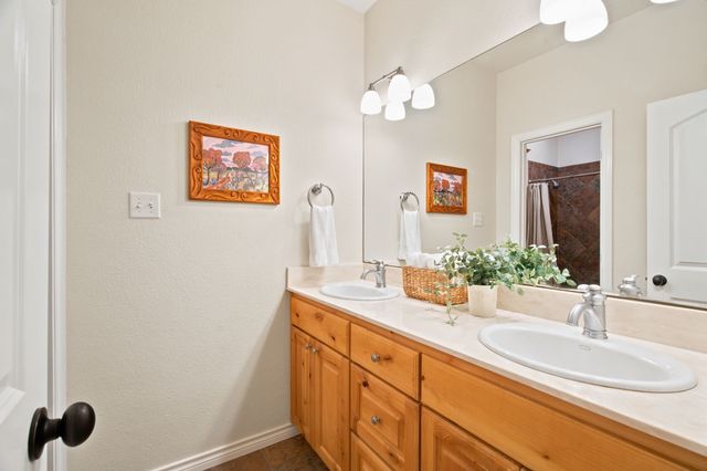140 Buckingham Court, Weatherford, TX 76088