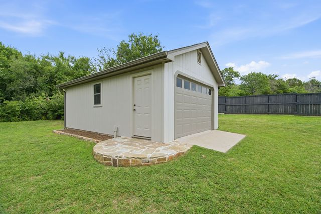 140 Buckingham Court, Weatherford, TX 76088