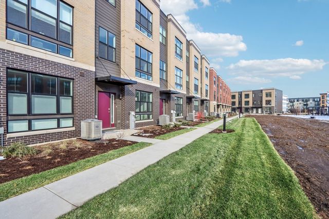 361 Summit Circle, Lombard, IL 60148