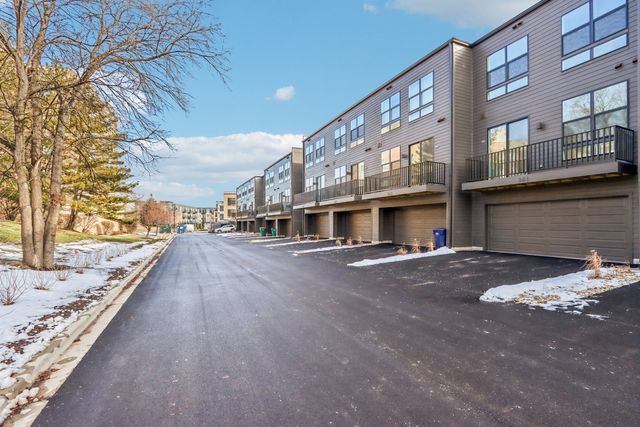 361 Summit Circle, Lombard, IL 60148