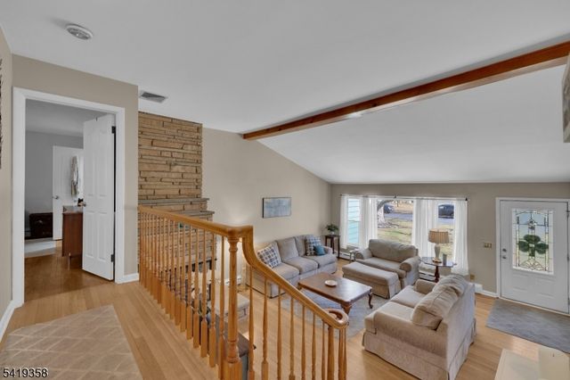 705 Schoolhouse Ln, Bound Brook Boro, NJ 08805