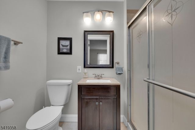 705 Schoolhouse Ln, Bound Brook Boro, NJ 08805