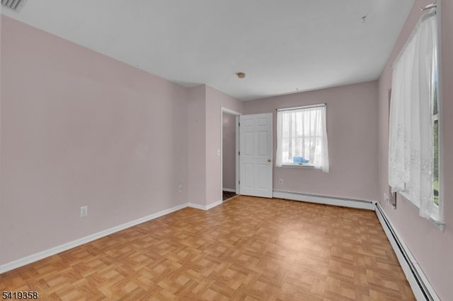 705 Schoolhouse Ln, Bound Brook Boro, NJ 08805