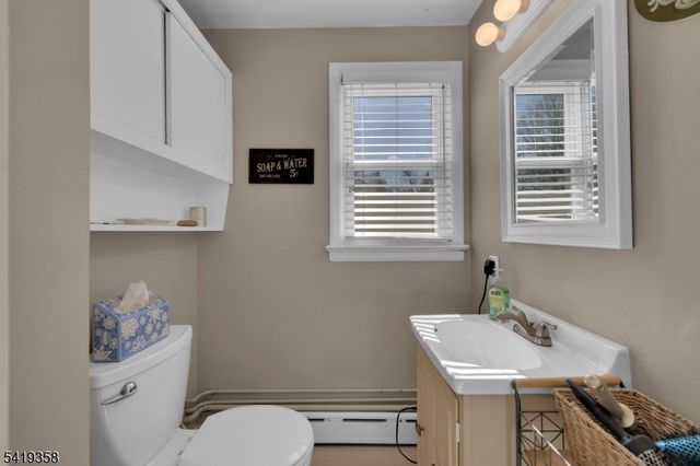 705 Schoolhouse Ln, Bound Brook Boro, NJ 08805