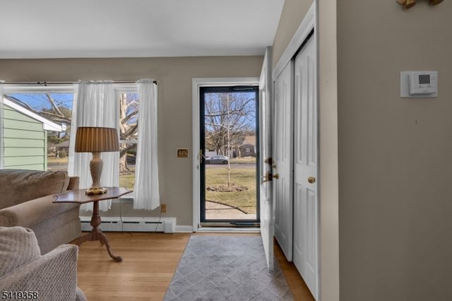 705 Schoolhouse Ln, Bound Brook Boro, NJ 08805