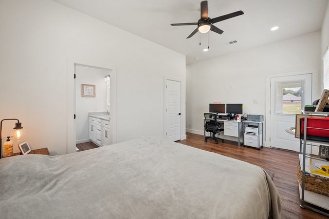 363 Cross Tie Ranch Road, Trinidad, TX 75163