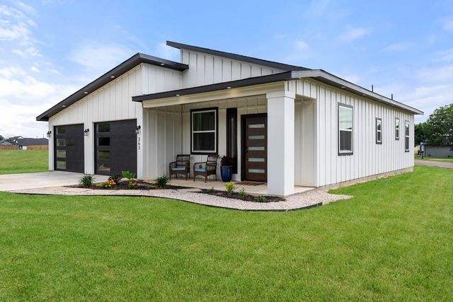 363 Cross Tie Ranch Road, Trinidad, TX 75163