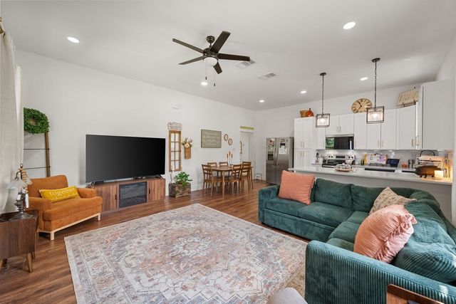 363 Cross Tie Ranch Road, Trinidad, TX 75163