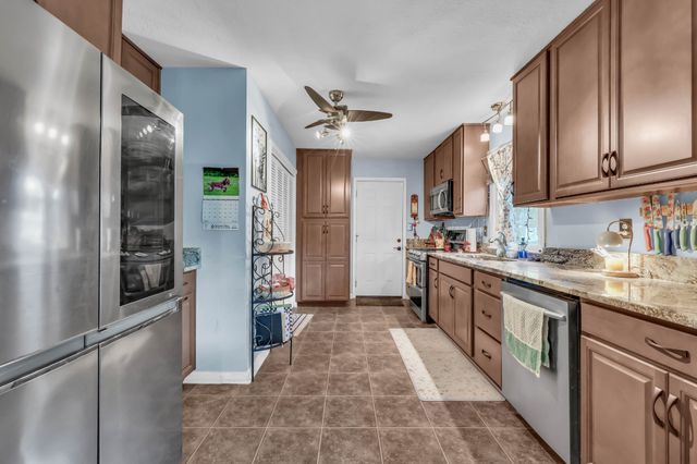 263 Edmondson Ferry Rd, Clarksville, TN 37040