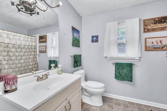 263 Edmondson Ferry Rd, Clarksville, TN 37040