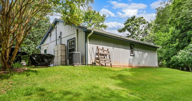 263 Edmondson Ferry Rd, Clarksville, TN 37040