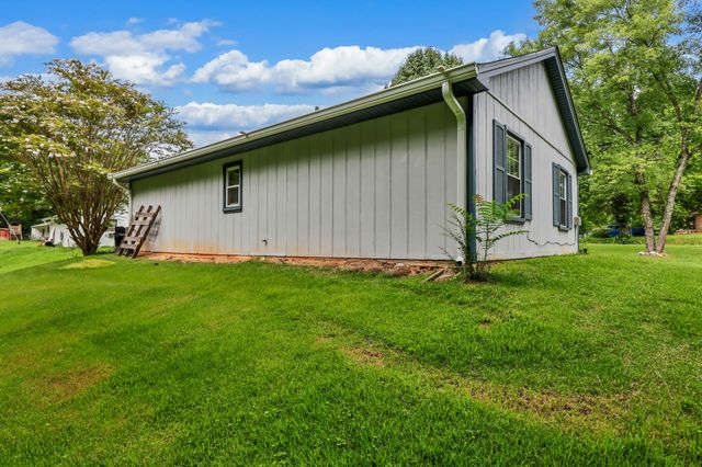 263 Edmondson Ferry Rd, Clarksville, TN 37040