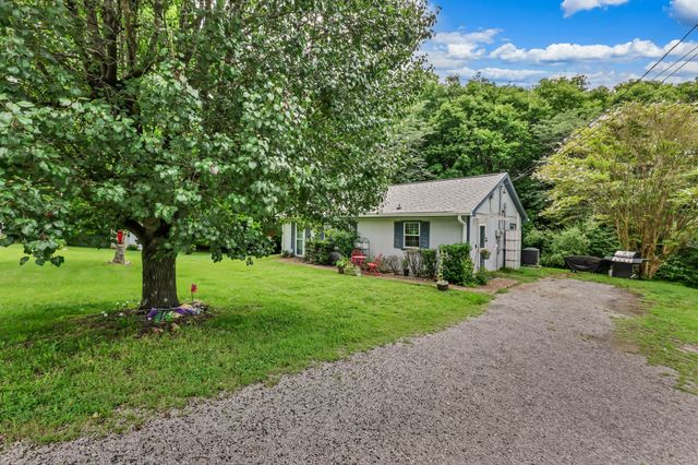 263 Edmondson Ferry Rd, Clarksville, TN 37040