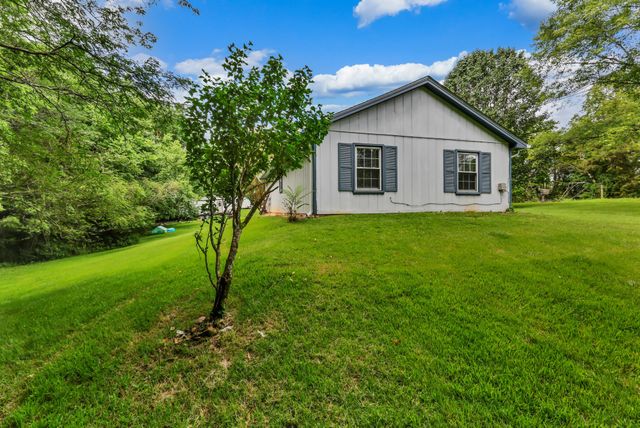 263 Edmondson Ferry Rd, Clarksville, TN 37040