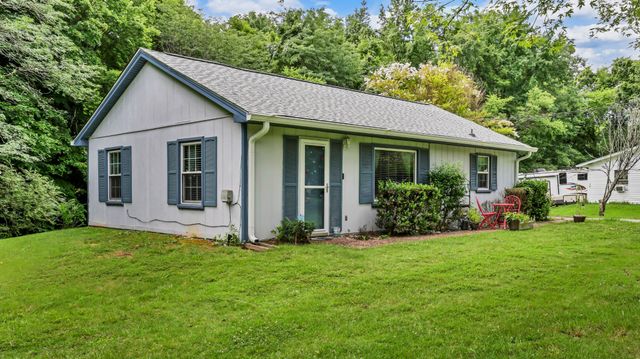 263 Edmondson Ferry Rd, Clarksville, TN 37040
