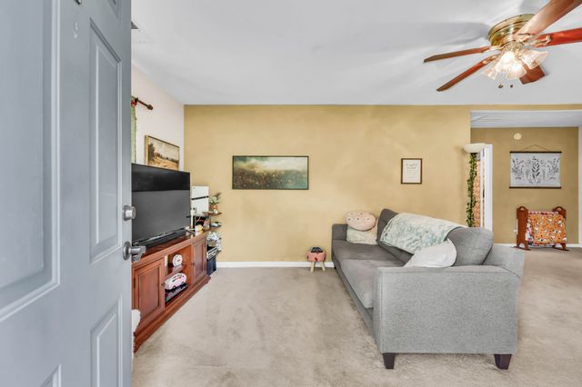 263 Edmondson Ferry Rd, Clarksville, TN 37040
