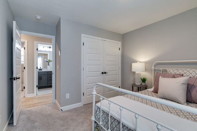 227 Champaign Pvt Drive, Hendersonville, TN 37075
