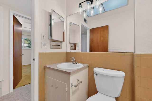 1513 Muriel Street NE, Albuquerque, NM 87112