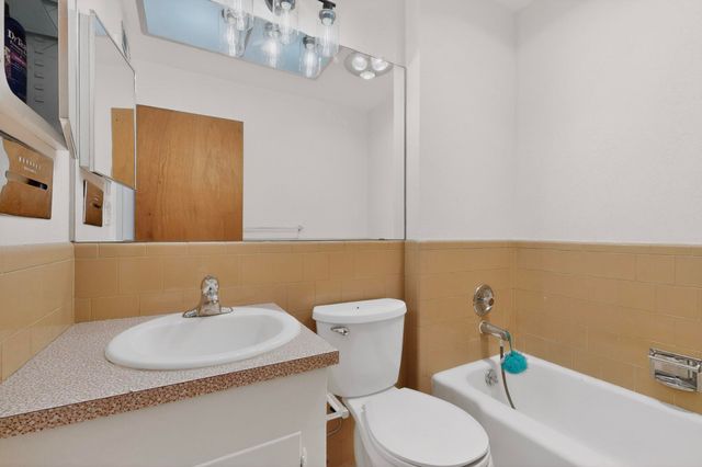 1513 Muriel Street NE, Albuquerque, NM 87112