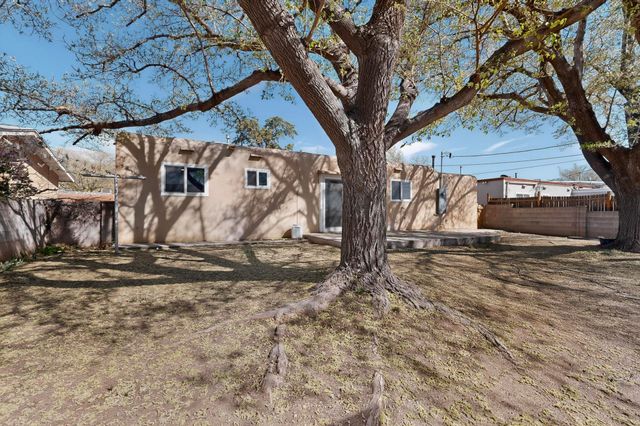 1513 Muriel Street NE, Albuquerque, NM 87112