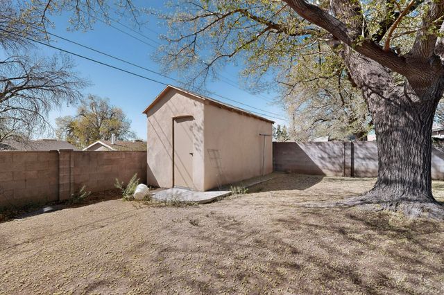 1513 Muriel Street NE, Albuquerque, NM 87112