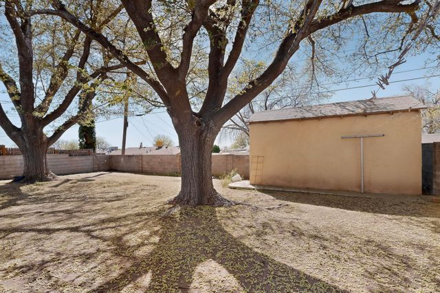 1513 Muriel Street NE, Albuquerque, NM 87112