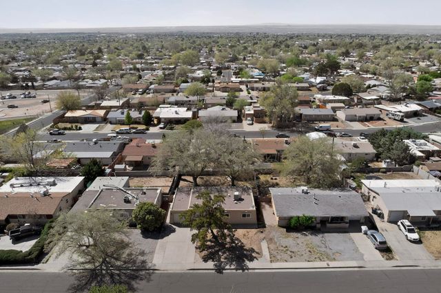 1513 Muriel Street NE, Albuquerque, NM 87112