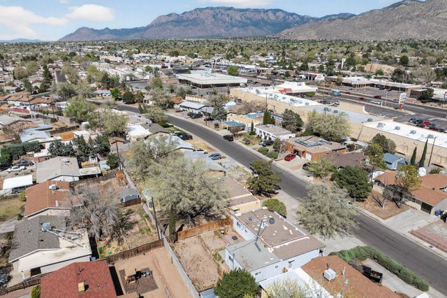 1513 Muriel Street NE, Albuquerque, NM 87112