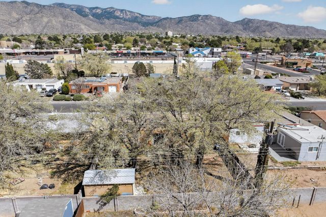 1513 Muriel Street NE, Albuquerque, NM 87112