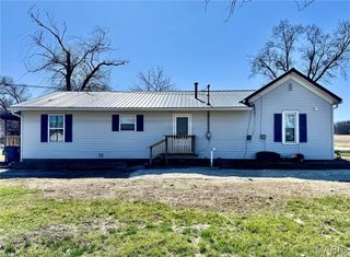 504 S 5th Street, Canton, MO 63435