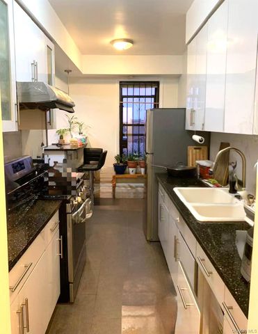 155-17 Sanford Avenue 6D, Flushing, NY 11355