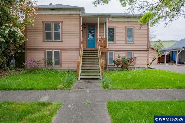 913 First Av E, Albany, OR 97321