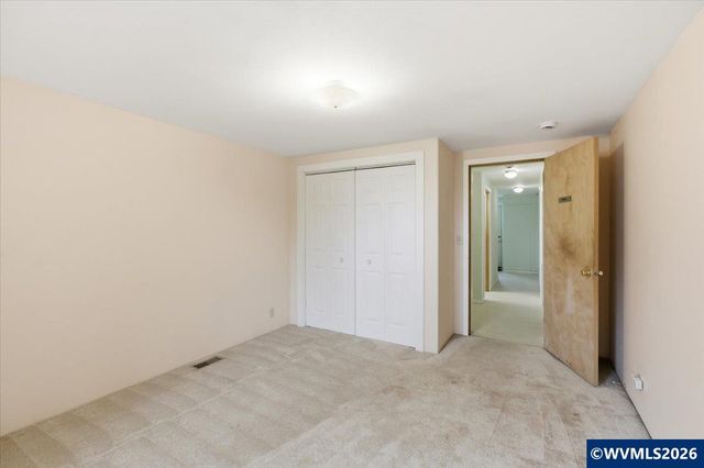 913 First Av E, Albany, OR 97321